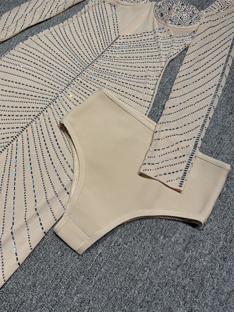 Luxury Crystals Beige Women Pr - Women Formal Party Wear Dress 评论和价格