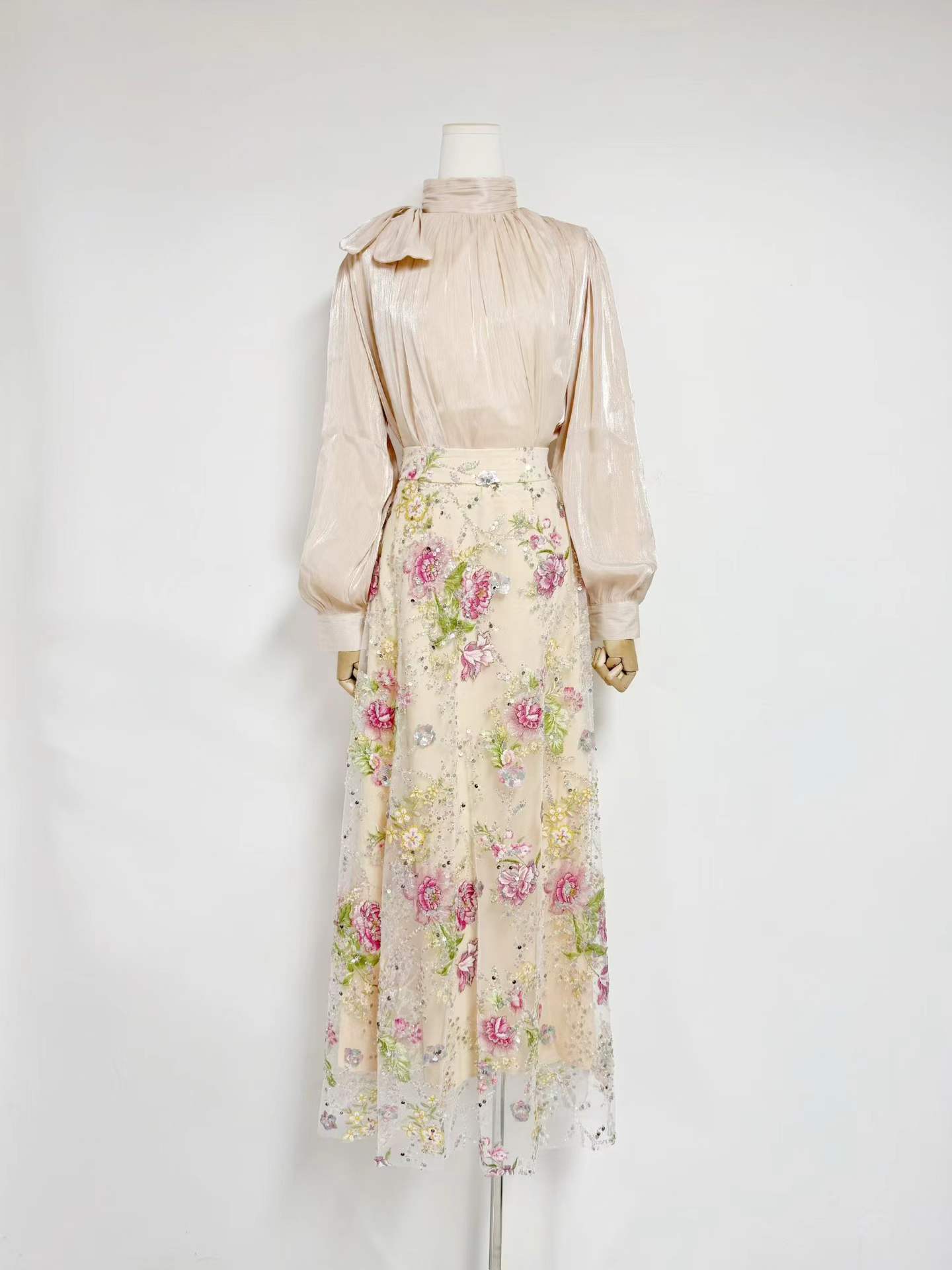 VGH Elegant Chic Black Floral  - Women'S Formal Wear Blouse 评论和价格